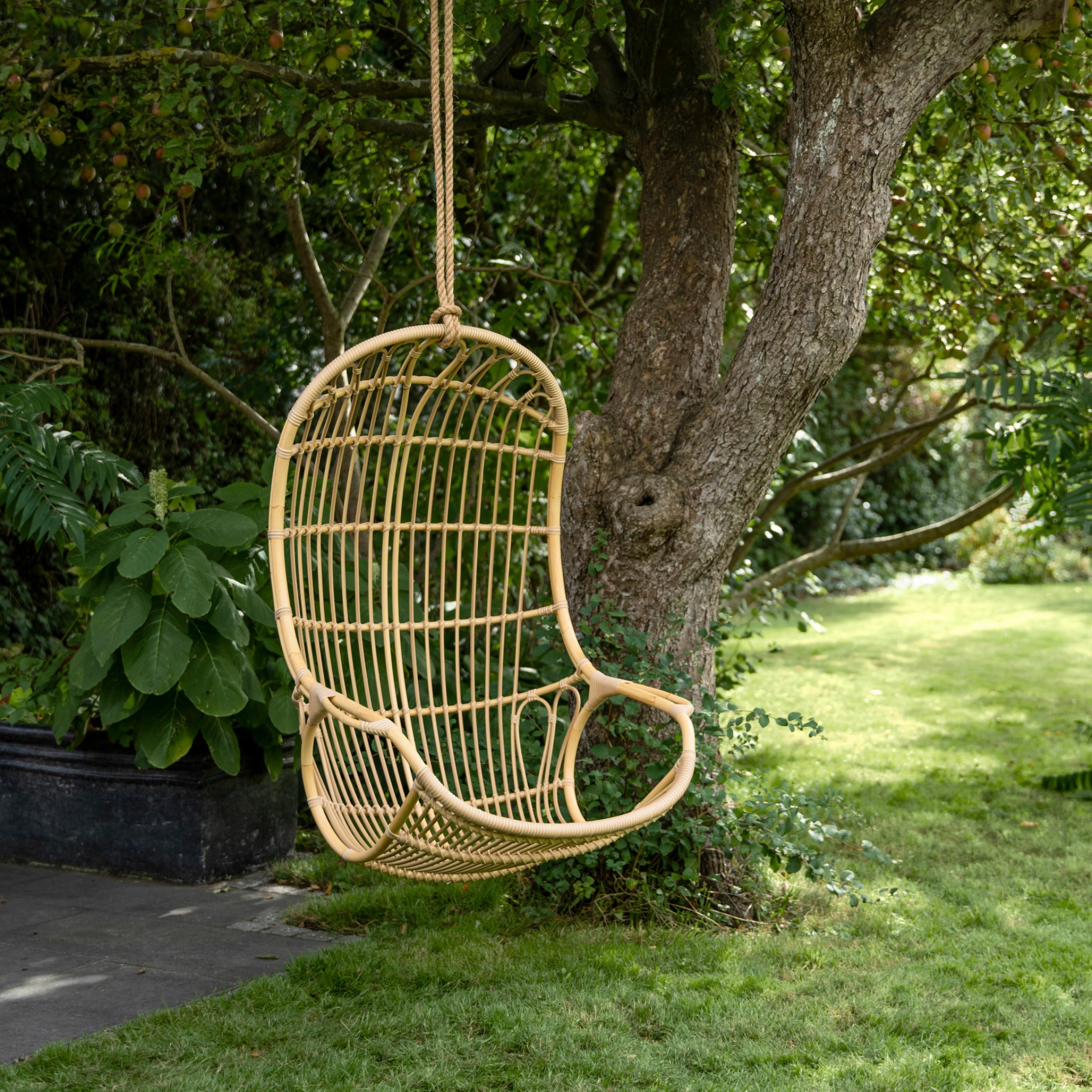 Riviera Hanging Chair Exterior