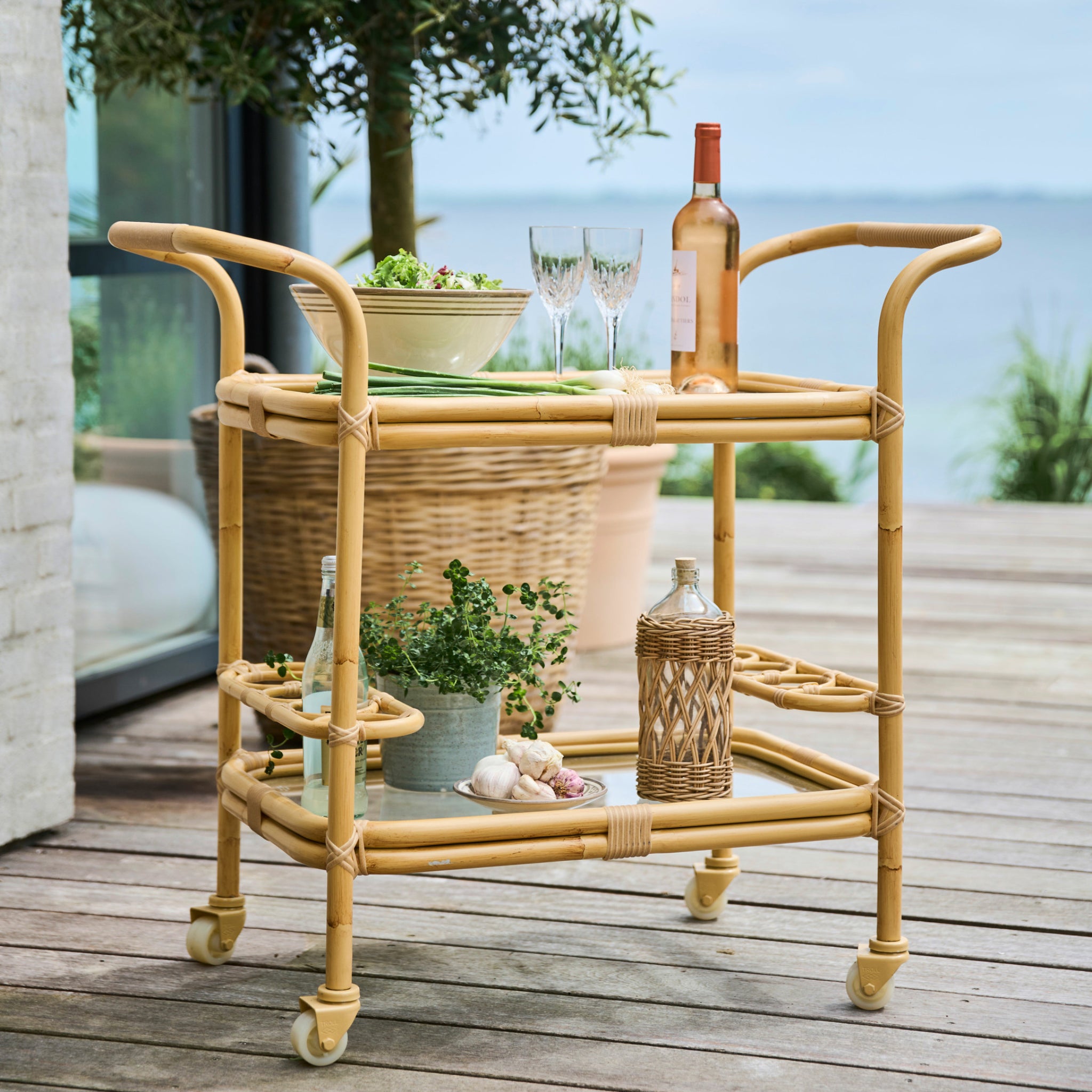 Carlo Bar Cart Exterior